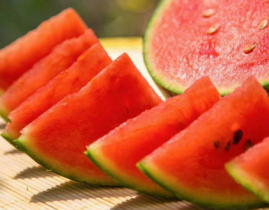 小龙娱乐辩论吃瓜,吃瓜群众如何成为舆论风向标