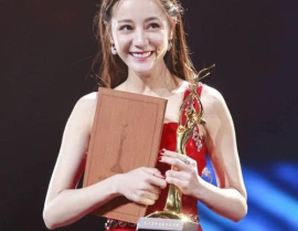 娱乐圈吃瓜迪丽热巴是谁,娱乐圈吃瓜界的焦点人物
