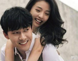 娱乐圈夫妇吃瓜视频,吃瓜视频揭秘甜蜜日常